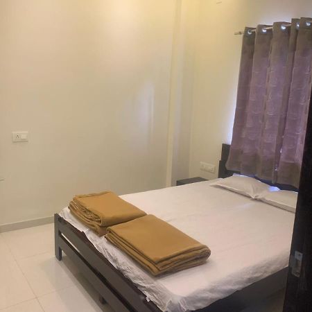 Shri Mahalaxmi Executive Yatri Niwas Villa Колхапур Екстериор снимка