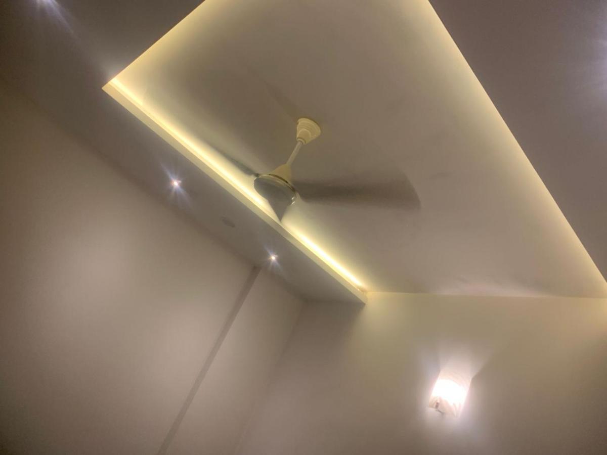 Shri Mahalaxmi Executive Yatri Niwas Villa Колхапур Екстериор снимка